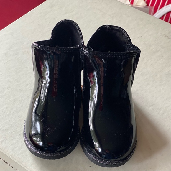 TODDLER BOOTS 🥾 NWOB - Picture 4 of 4